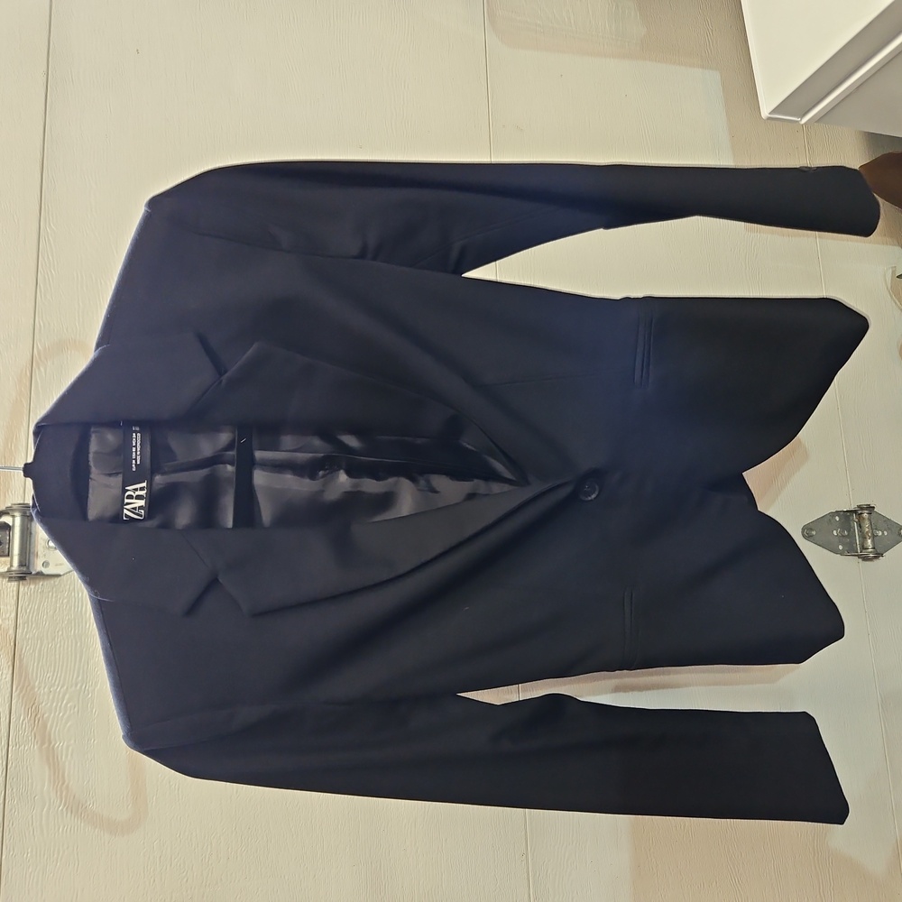 Zara Women's Black Blazer